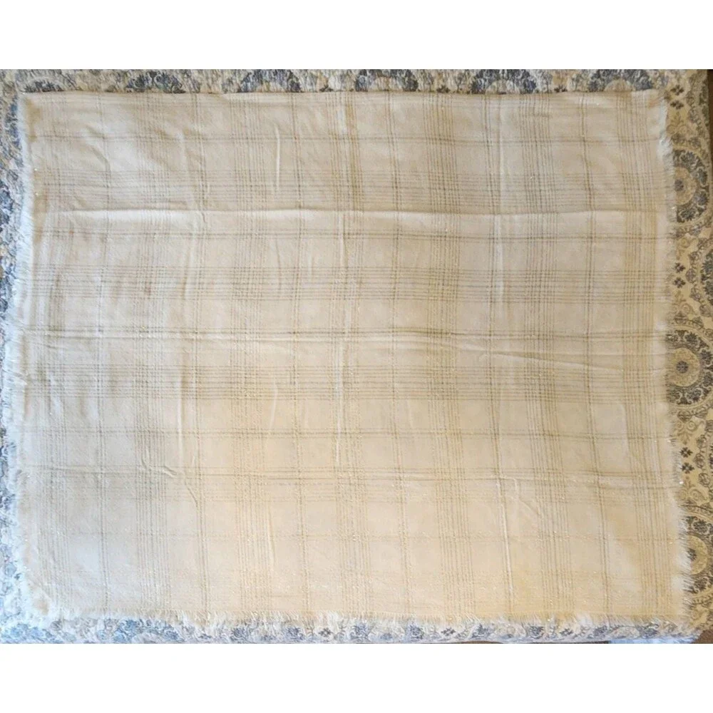 Tablecloth Cream w/ Gold Silver Metallic Thread Plaid Loose Weave 98x60 Holiday